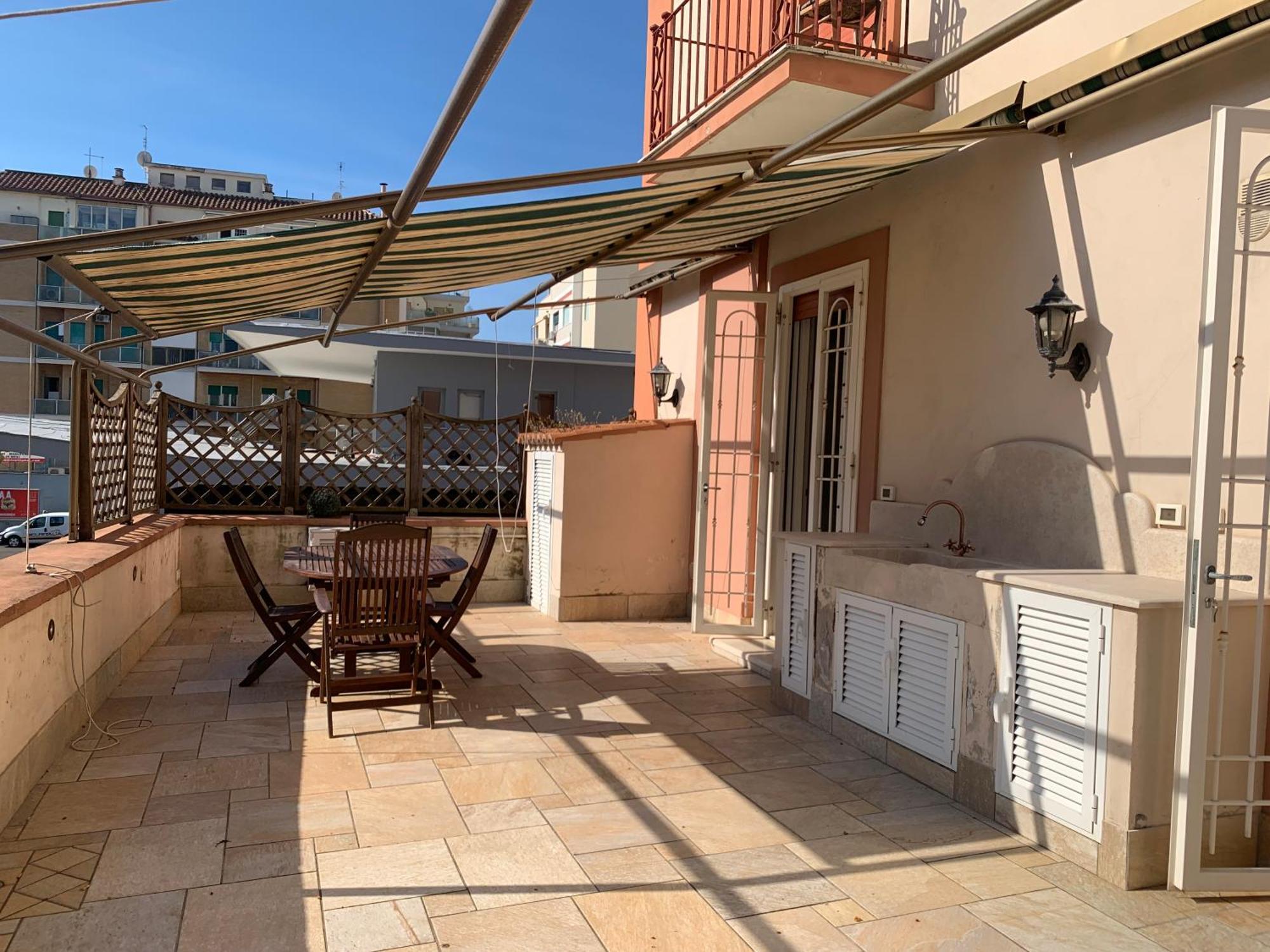 La Tua Casa Nel Centro Di Ostia Lido di Ostia Exterior foto